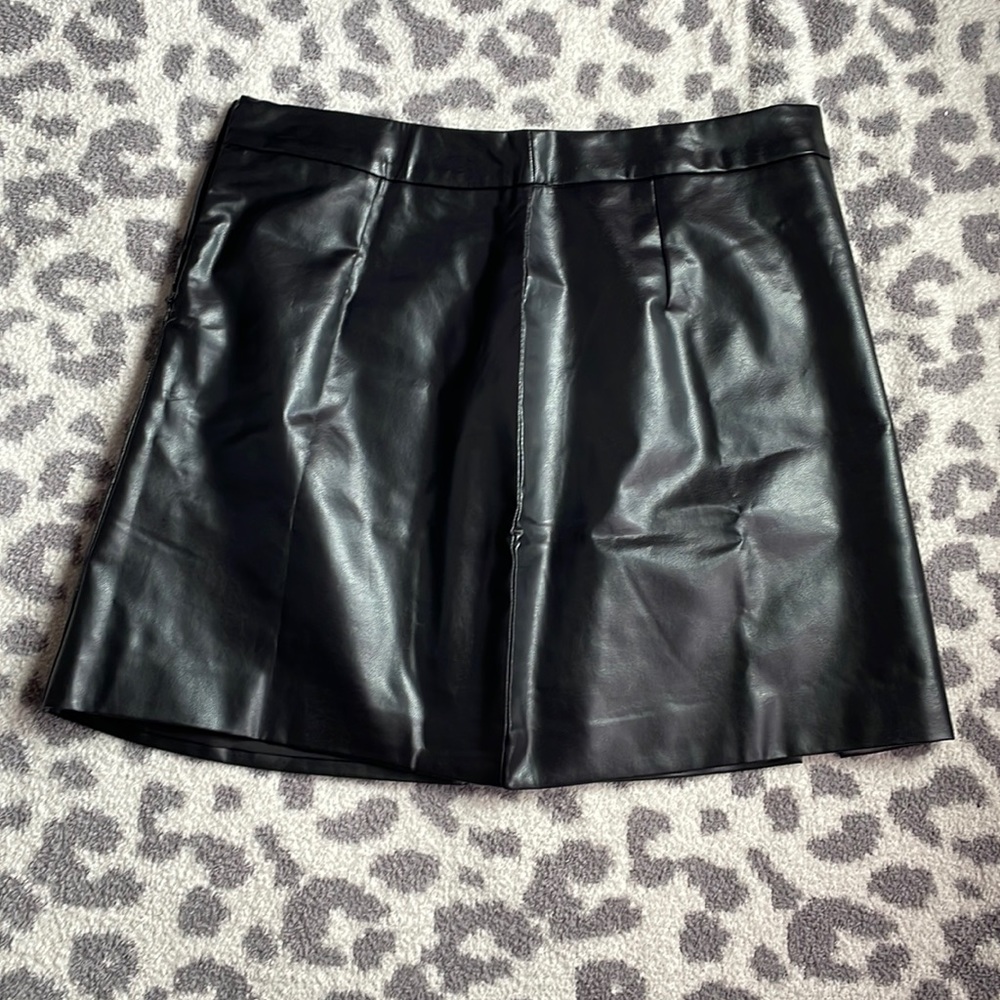 Leather skirt